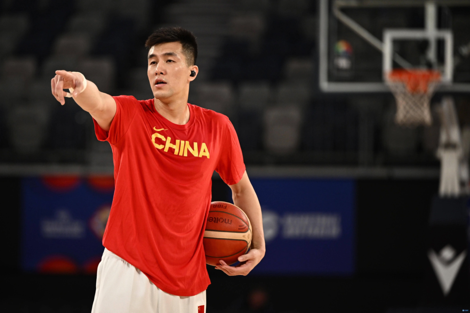 中国篮球青训：为何难出顶级球员？的简单介绍