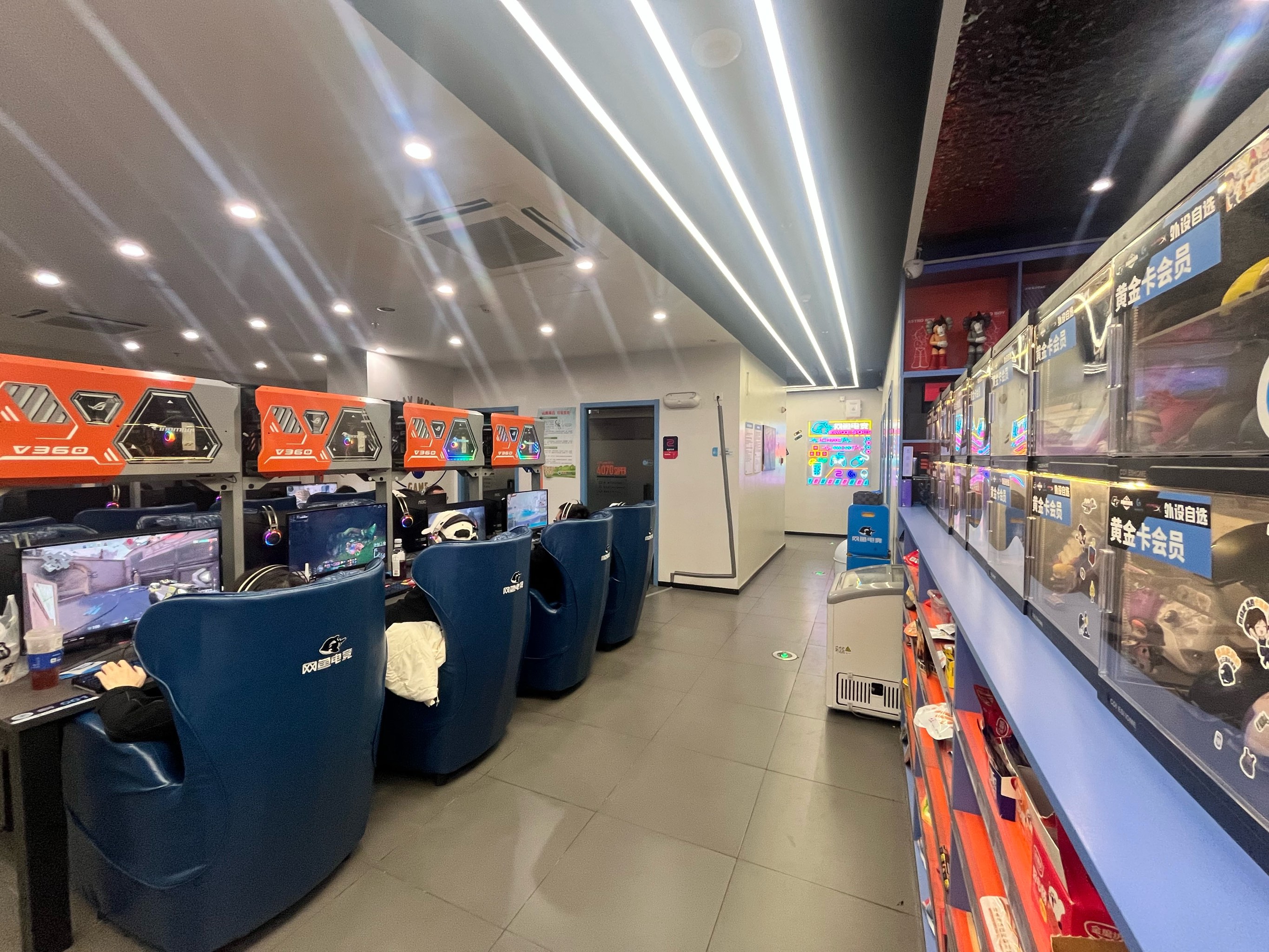 米兰平台官网-包含电竞主题餐厅探店：边吃边看比赛是什么体验？的词条