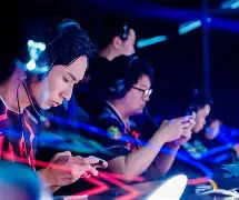 包含《王者荣耀》KPL战队风格：打架队vs运营队的词条