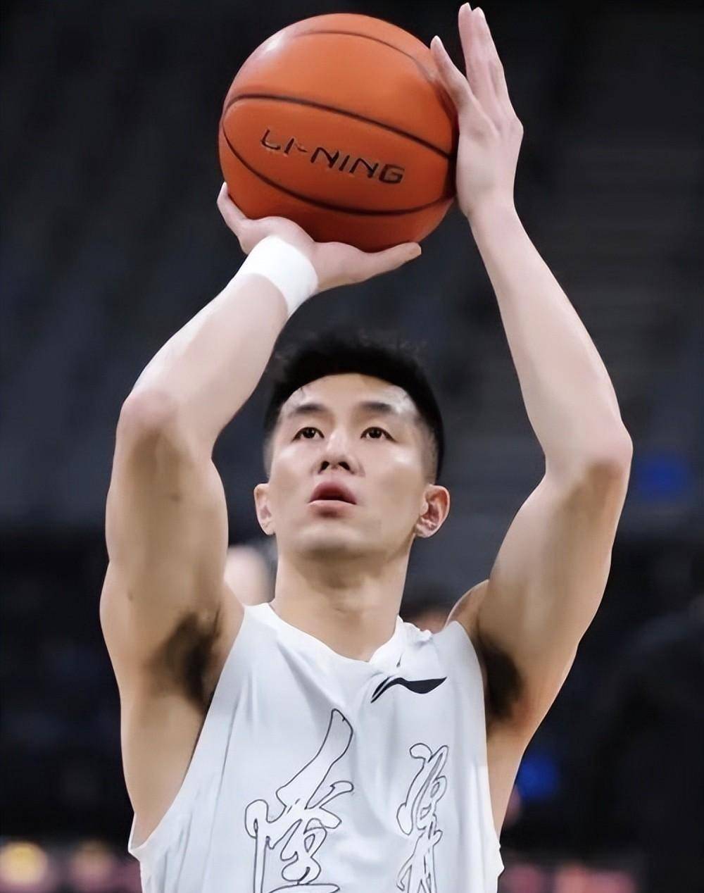 郭艾伦：亚洲第一控卫的巅峰与遗憾的简单介绍