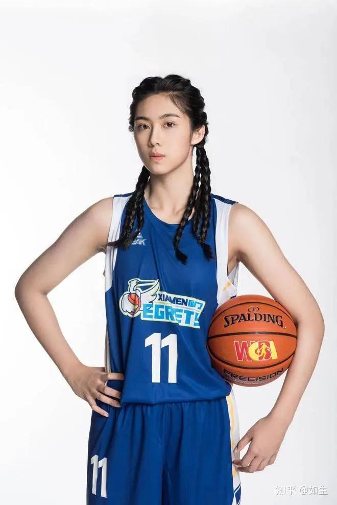 “女子篮球的形象塑造，提升赛事的吸引力！”