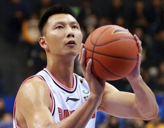 米兰体育入口-广东宏远CBA十冠王朝，易建联功不可没的简单介绍